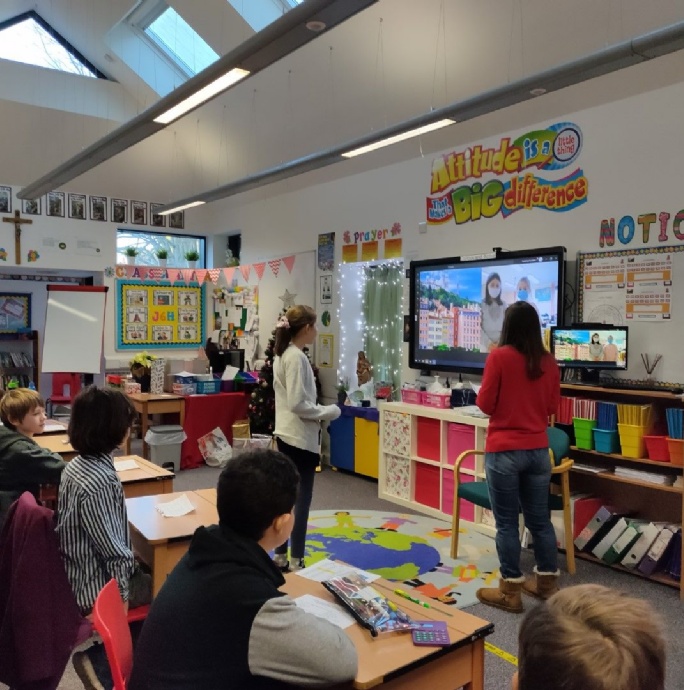 News » Junior 6 Meet Their French Pen Pals Through Teams